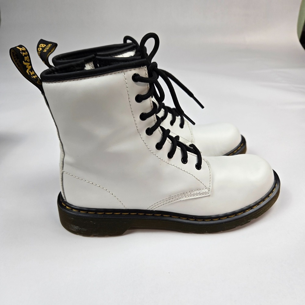 Dr. Martens Youth 1460 Y Lace White Boots Girl 7 Boys 6 Womens 9‎ New with Box - Picture 2 of 10